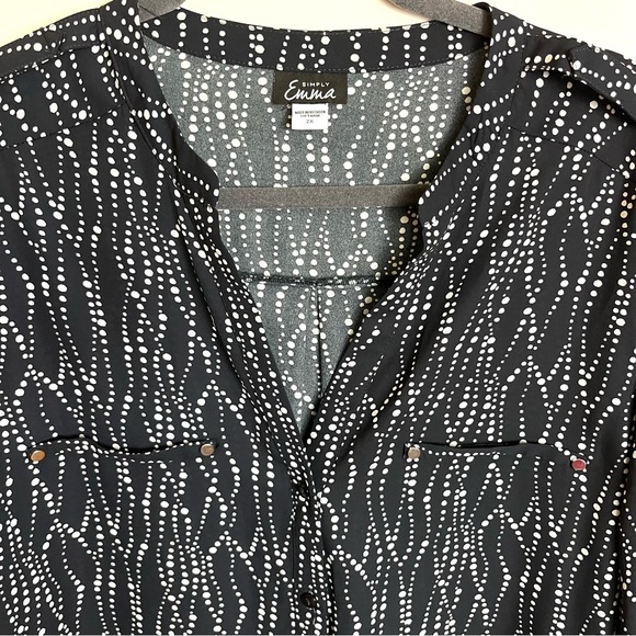 Simply Emma Top Womens 2x Black White Dot Button Front Convertible Tab Sleeves - Picture 3 of 9